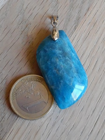 Pendentif vague Apatite bleue