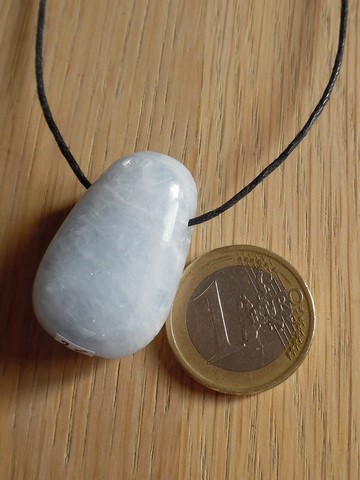 Pendentif pierre percée Calcite bleue