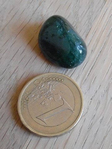 Diopside pierre roulée