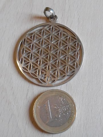 Pendentif fleur de vie