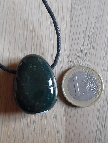 Pendentif Jaspe sanguin Héliotrope