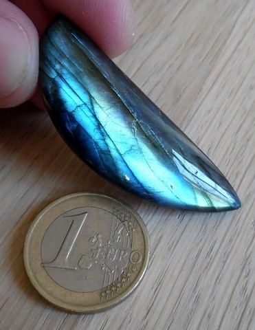 Cabochon Labradorite