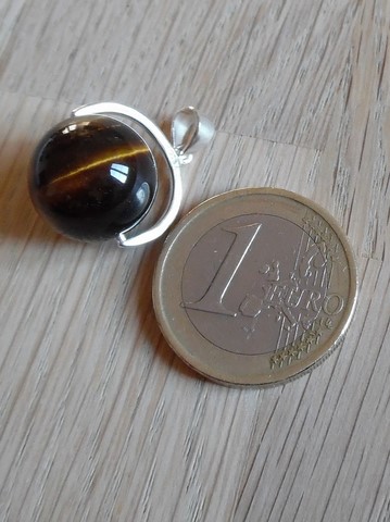 Pendentif boule oeil de tigre