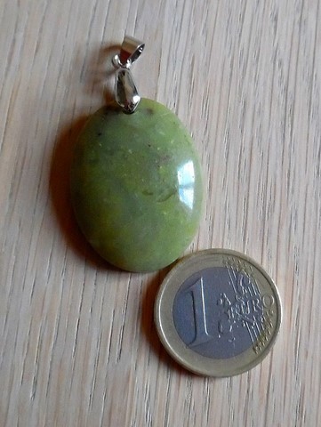 Pendentif opale verte