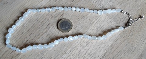 Collier pierre de lune naturelle blanche