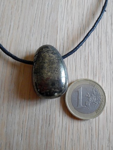 Pendentif pierre percée Pyrite de fer