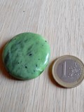 Galet plat Jade néphrite