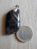 Pendentif pierre de lune noire